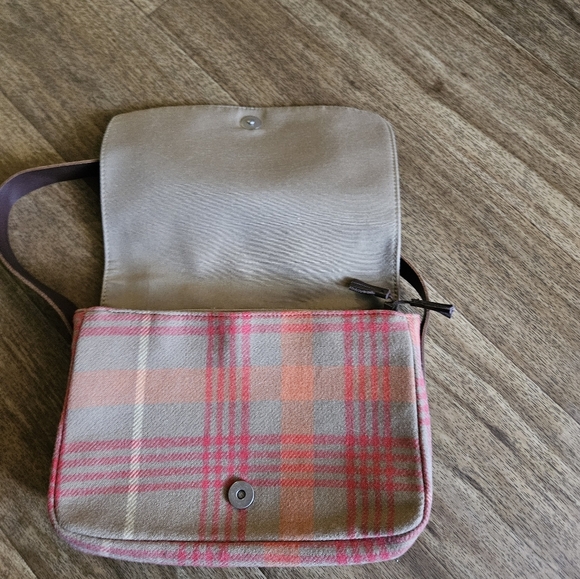 American Eagle Outffiters Plaid Pink and Gray Women's‎ Bag - Picture 3 of 5